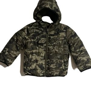 NWT Under Armour Toddler Boys Camouflage Reversible Puffer Jacket Size 2T